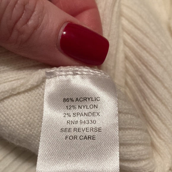 Cream turtleneck top - Picture 4 of 5